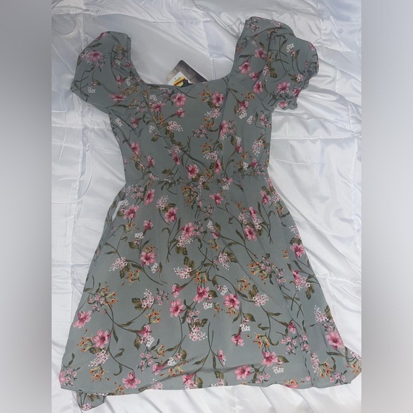 New Lily Rose Summer Dress - Picture 5 of 6